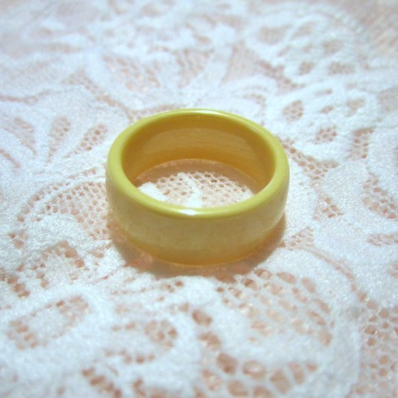 Pastel Yellow Ceramic Ring~Wedding Promise Engagement - Picture 4 of 4